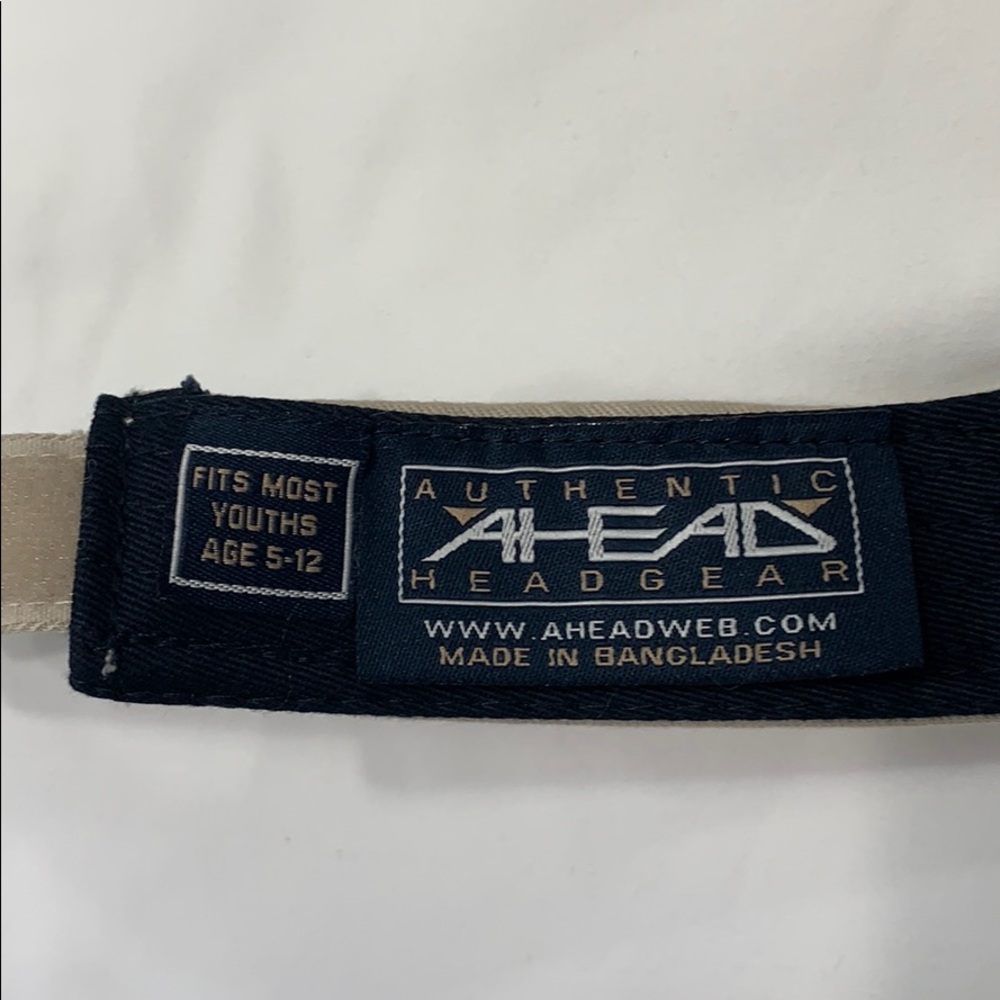 NWOT Mauna Kea Youth Visor - Picture 5 of 5